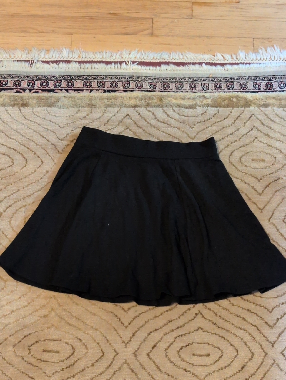 Divided Black Circle Skater Skirt With Zipper Lightweight And Cute Xs